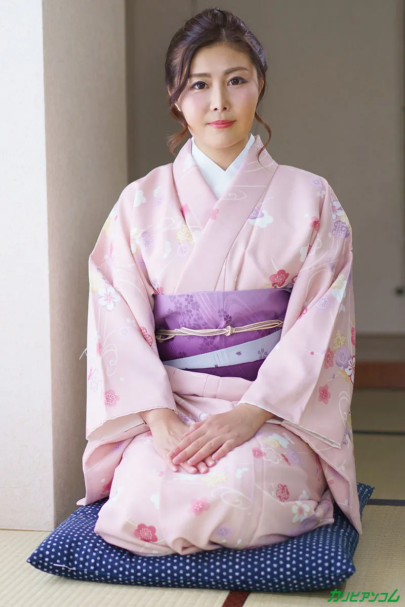 旅館の生き残りに賭ける美人女将 〜お客様には絶対後悔させません！〜-4