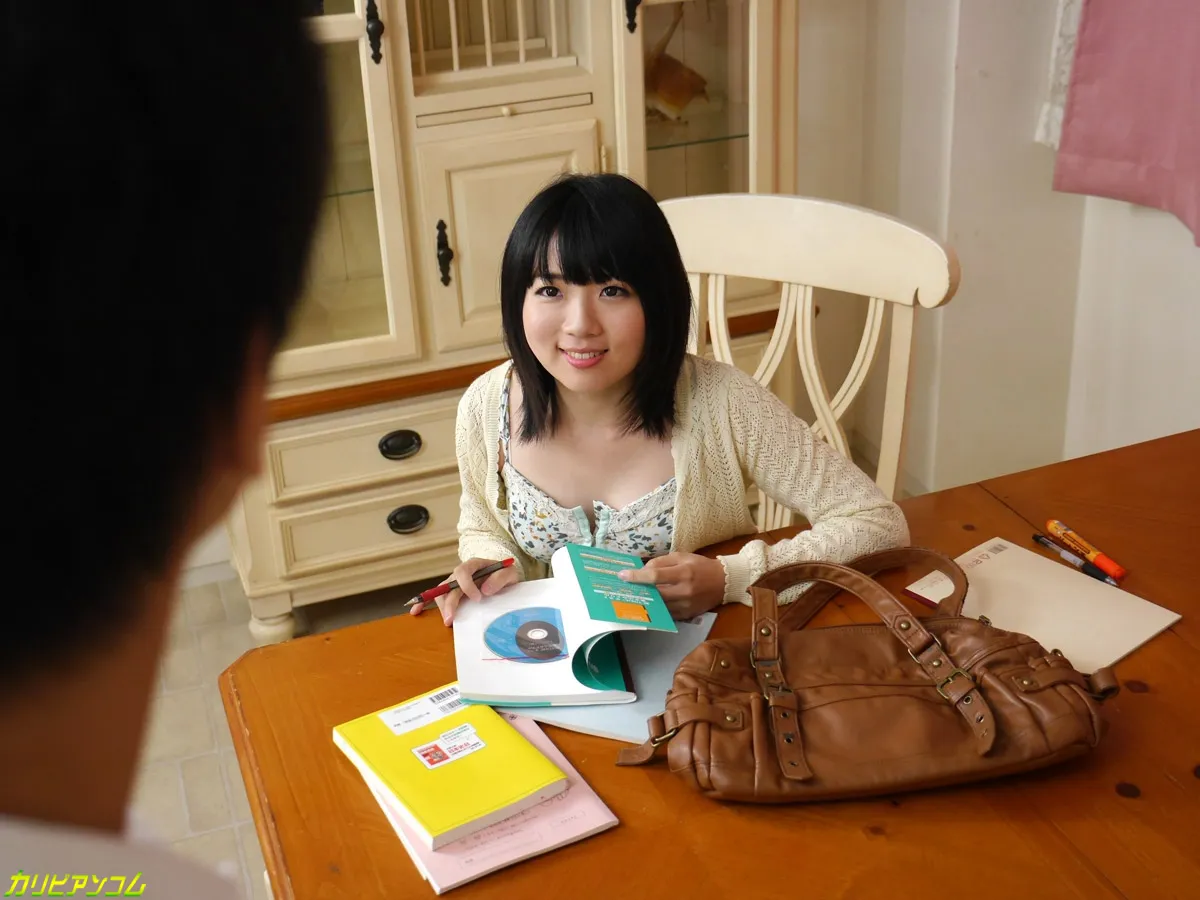 英会話教師に狙われたパイパン娘-4