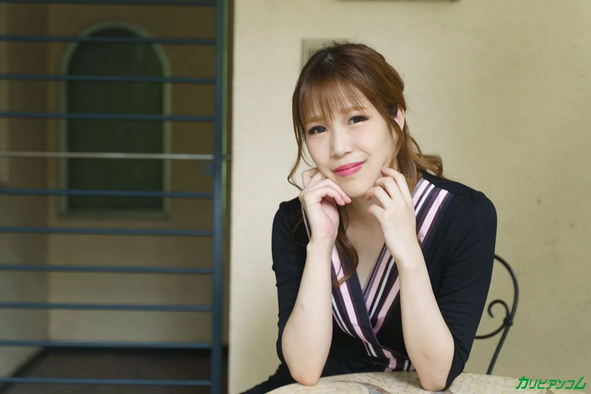 Debut Vol.74 〜清楚に見えてセックス大好き！初AVで連続中出し〜-2