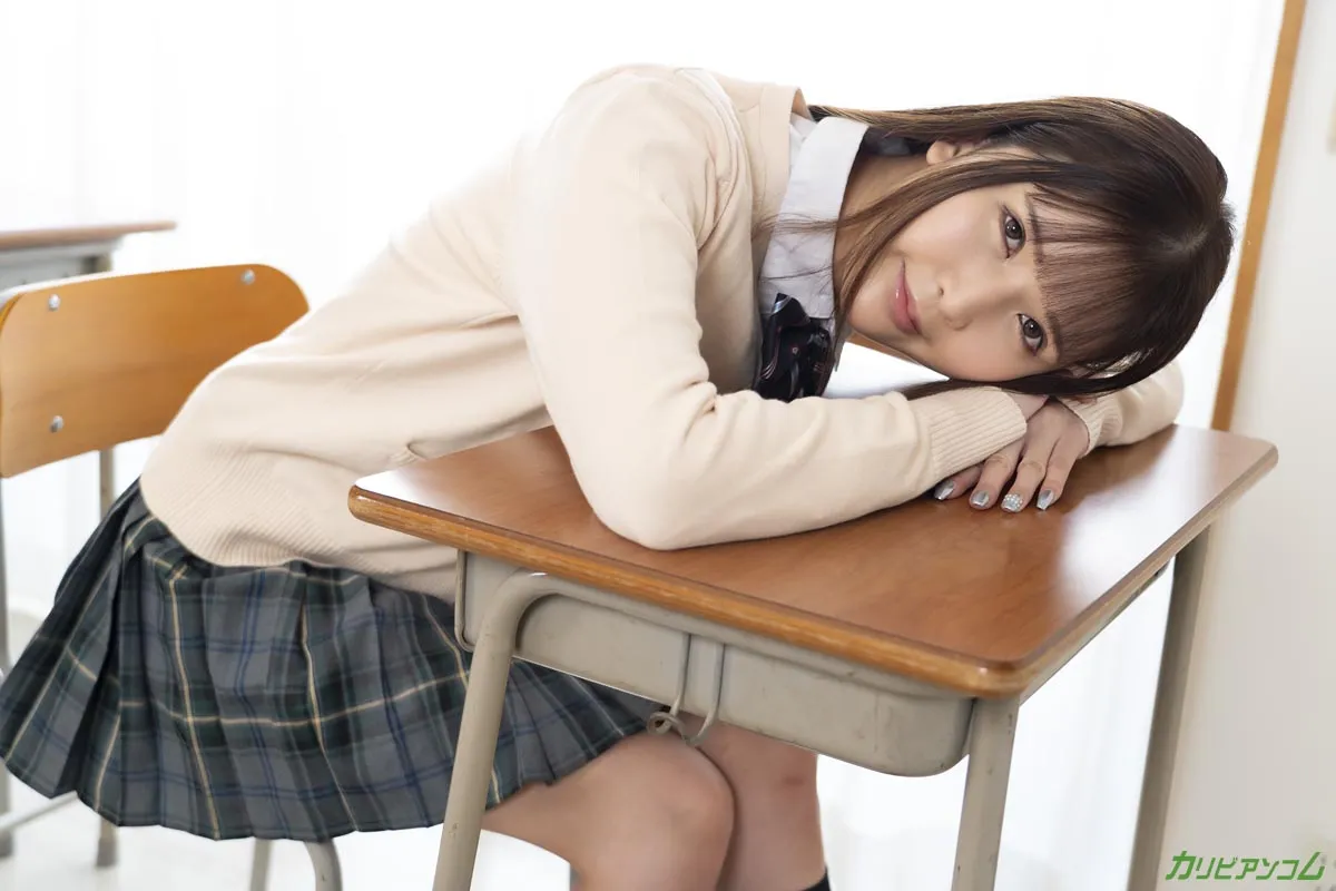 学校でイこう！ 〜スクールカースト１軍の彼女とこっそり学園SEX〜-4