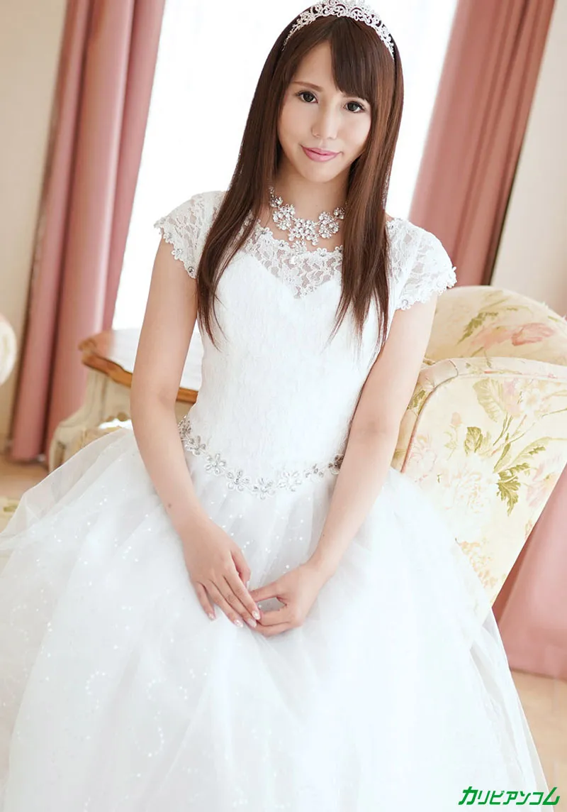 押しに弱い花嫁 〜ドレスの担当者と挙式前夜に中出しNTR〜-4