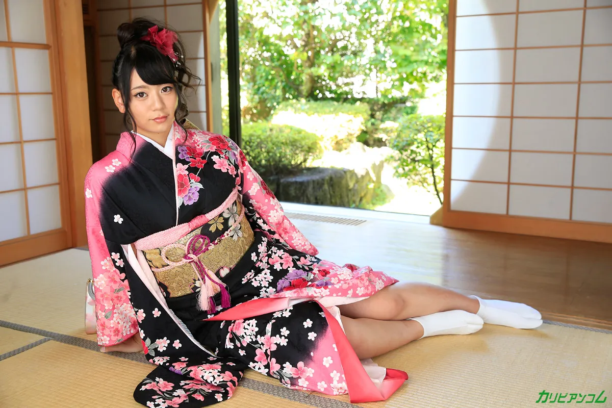 Debut Vol.38 〜陸上部で鍛えた豊満Gカップ〜-1