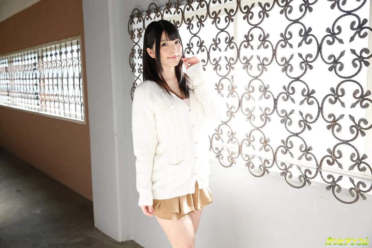 Debut Vol.20 〜現役人気No.1女優、上原亜衣解禁〜-1