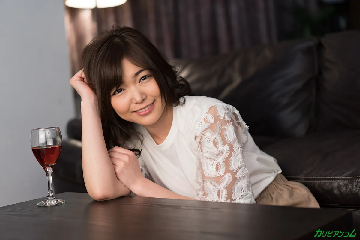 飲み姿エロイイGP 〜急ピッチでビッチ化したお股がユルすぎるんじゃ〜-4