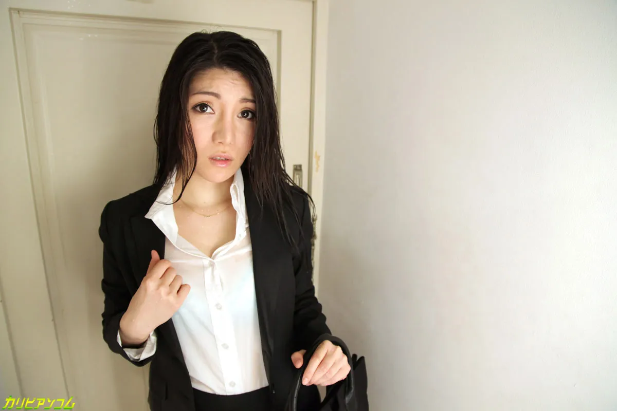 びしょ濡れセールス透け透け訪問-2