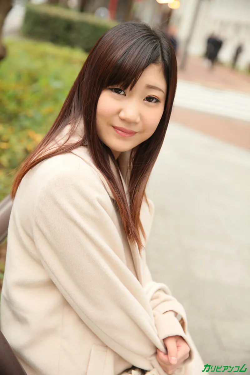 久しぶりに会えた彼女が股間に喰らいついて来ました！-3