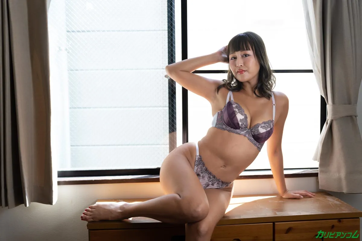 私のセックスを見てください！い〜っぱい顔面射精してください！12-1