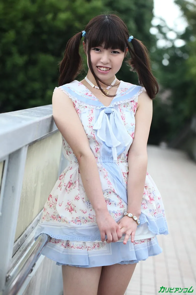 元読者モデルのロリっ娘 〜初AV撮影で初アナルセックスに挑戦！〜-2