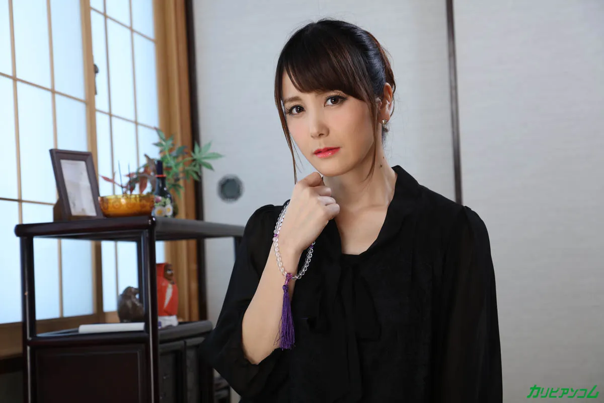 喪服未亡人の濡れた欲望 〜本当はずっと抱かれたかった〜-3