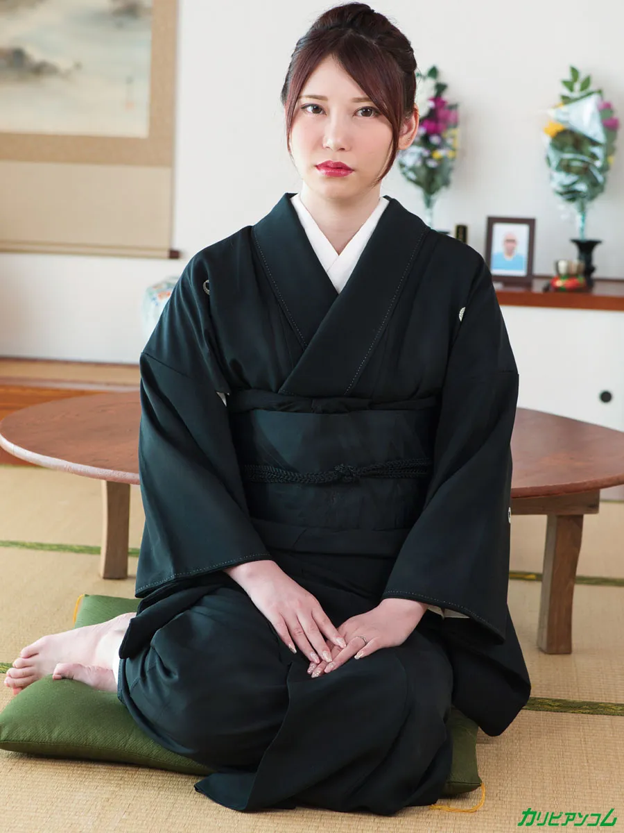 未亡人NTR ~夫の遺影の前で夫の弟の肉棒で慰められる~-3