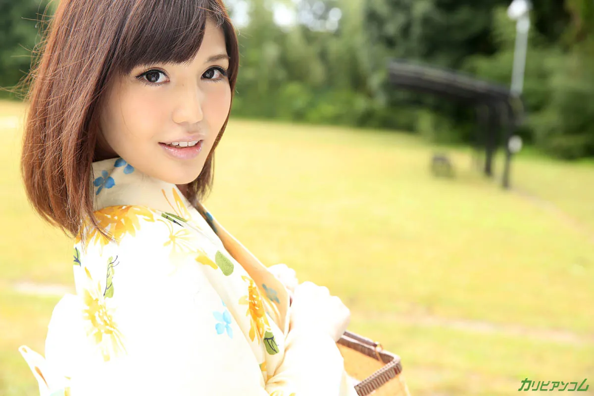 サマーヌード 〜お祭り帰りに公衆トイレで中出しSEX〜-1