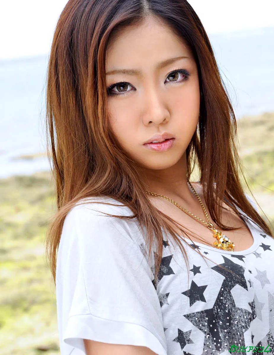 サマーヌード 〜お椀型のツンツンおっぱい〜-1