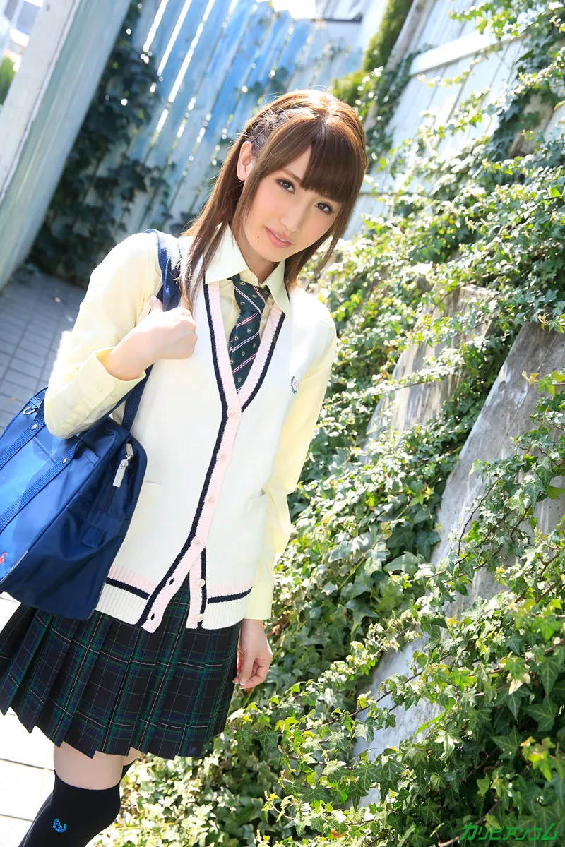 先生、お久しぶりです！ 〜懐かしの教室でエッチしよッ〜-1