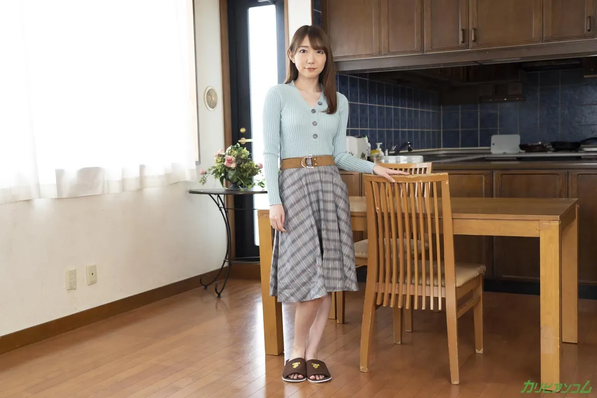 パパ友にノーパンメコスジで全力アピール 〜羞恥心と興奮でぐっちょり！〜-1