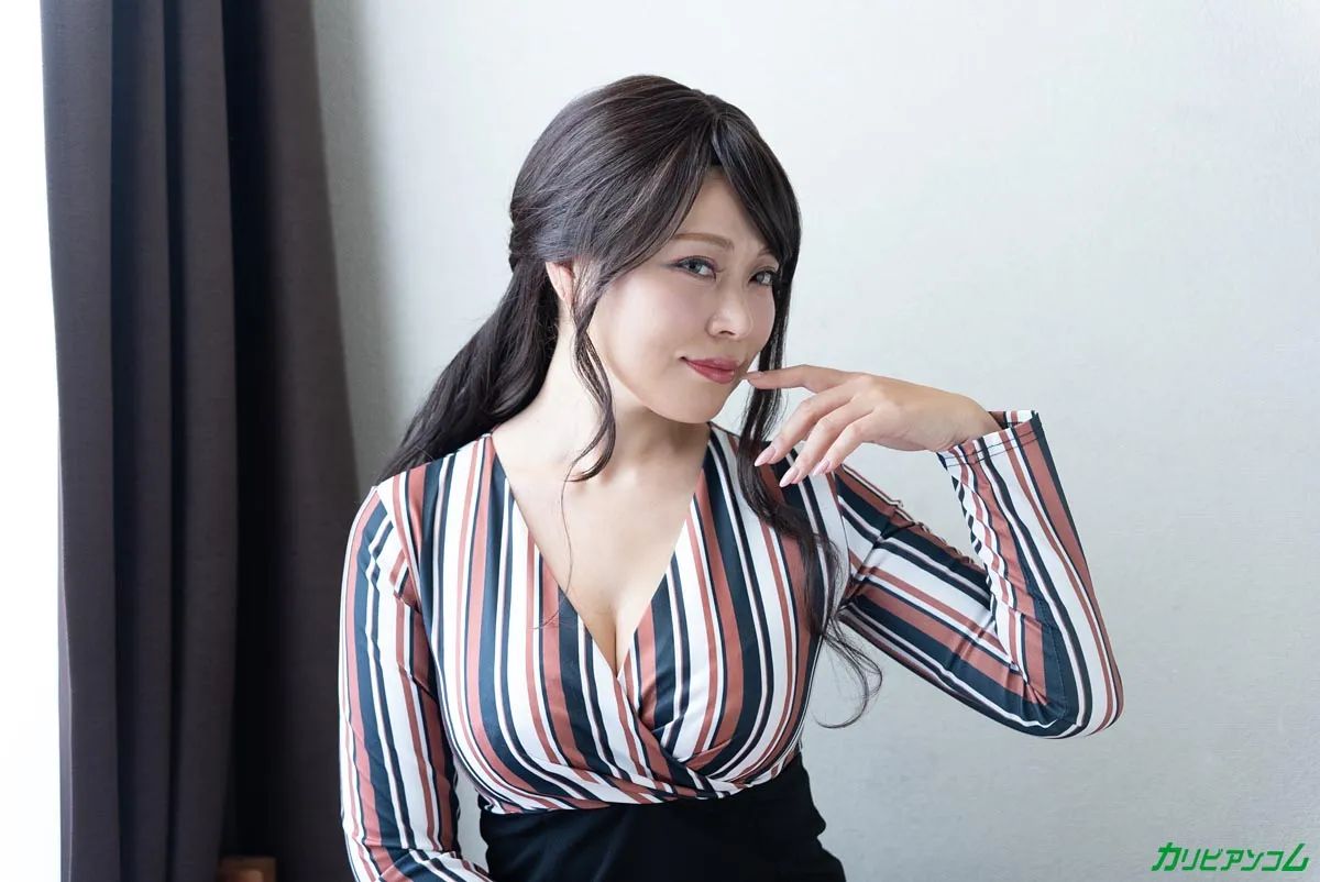 Debut Vol.93 〜無意識に男を依存させる色気ムンムン上流階級OL〜-4