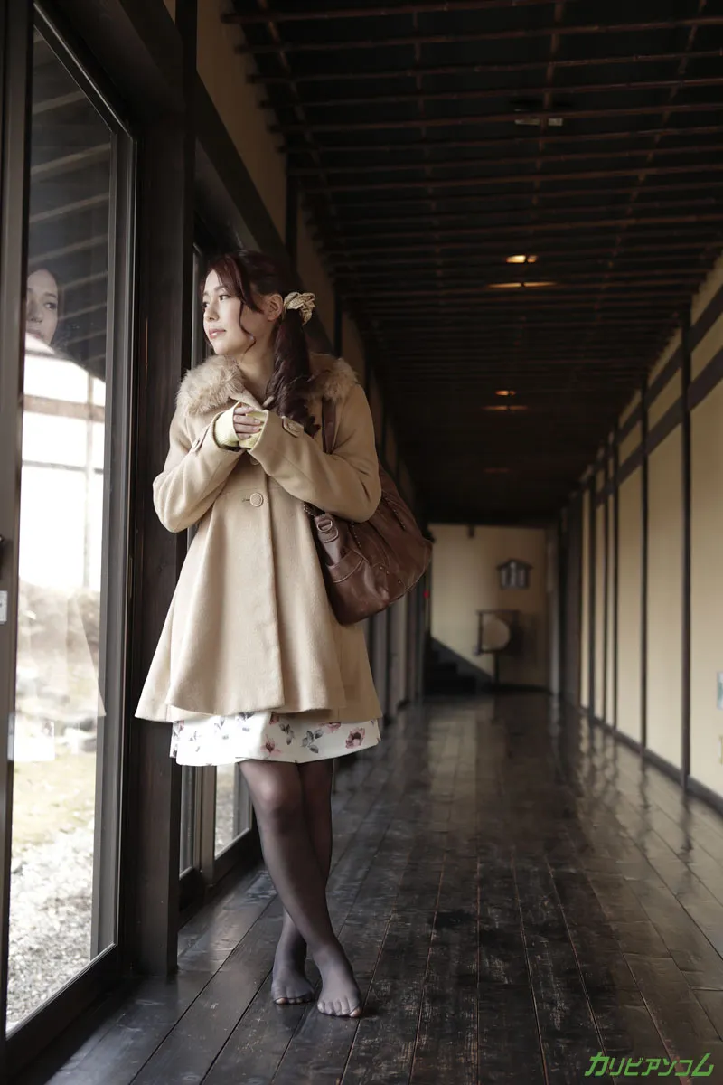 人妻不倫旅行 〜チンポをしゃぶりながら旦那さんに電話してみようか〜-3