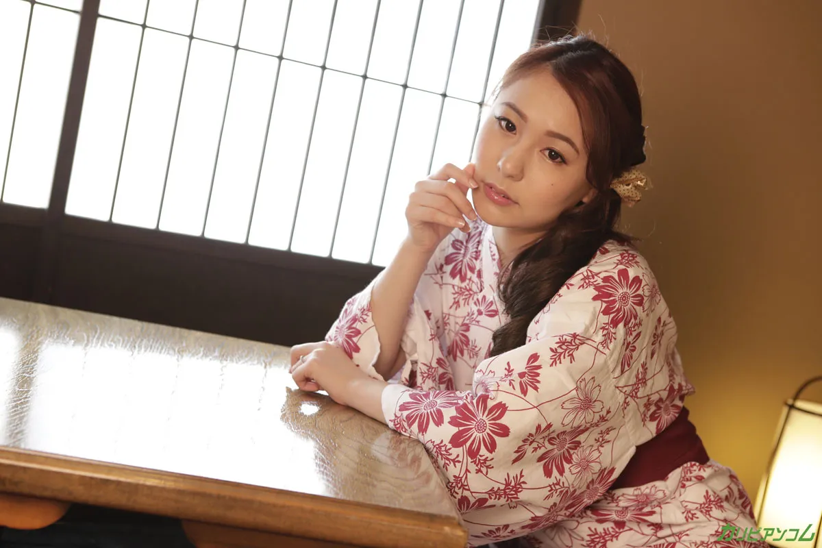 人妻不倫旅行 〜チンポをしゃぶりながら旦那さんに電話してみようか〜-5