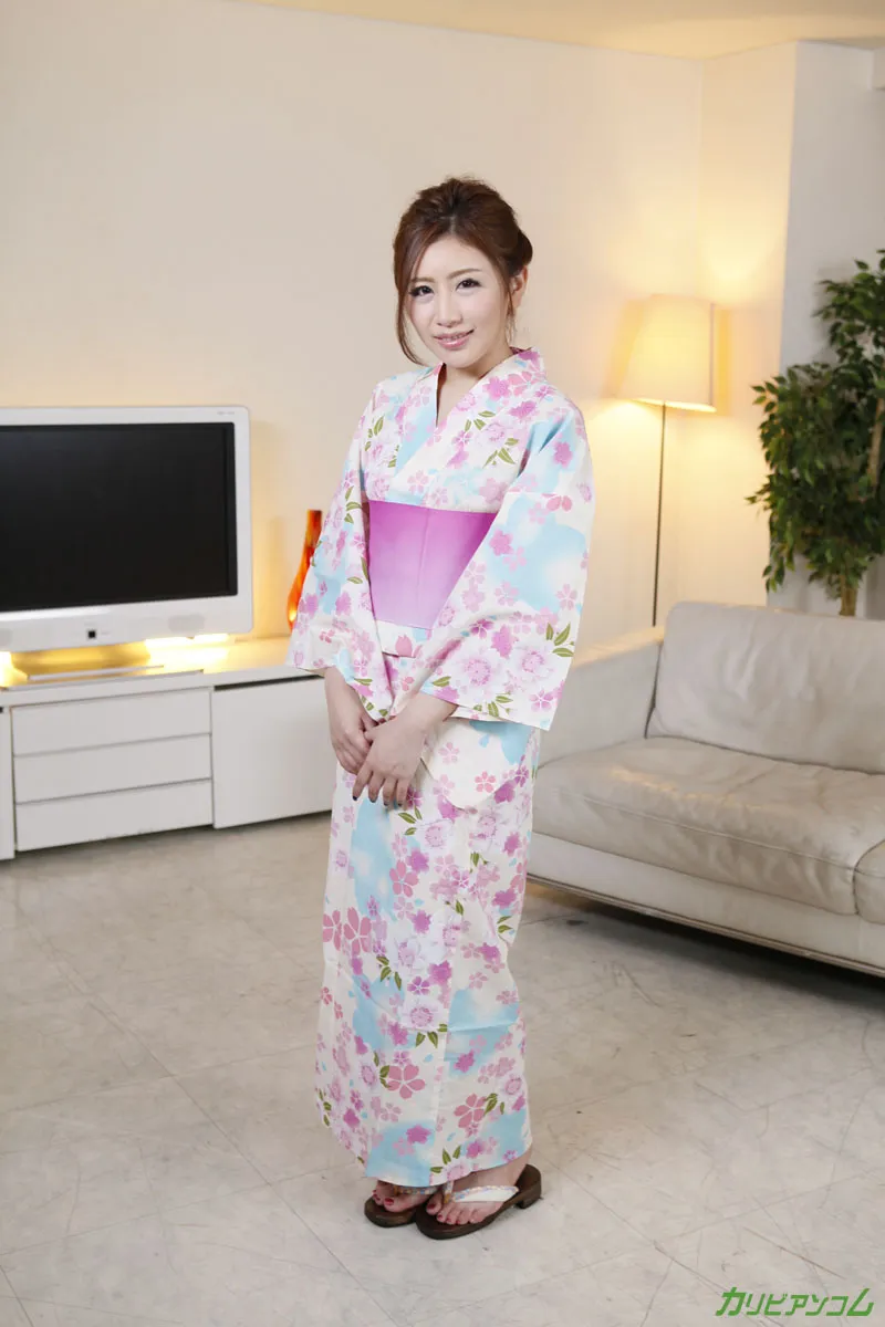 浴衣が似合う僕の元ミスキャンパス-2