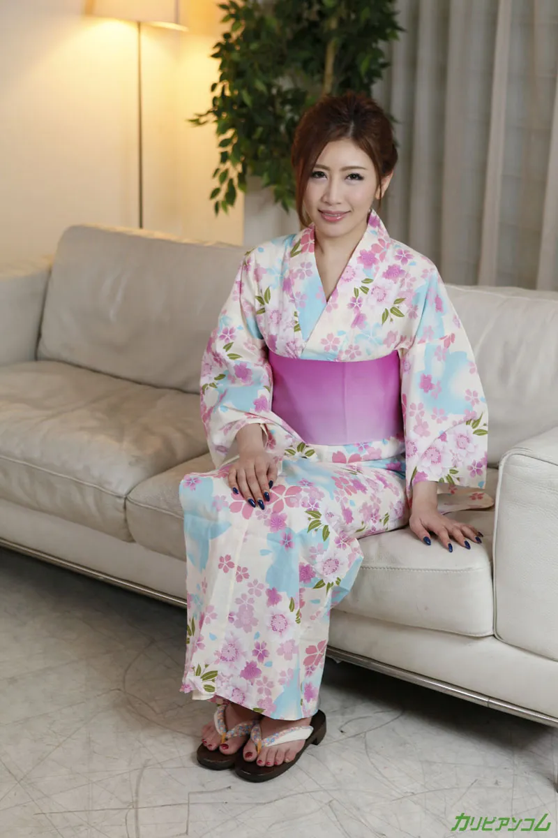 浴衣が似合う僕の元ミスキャンパス-3