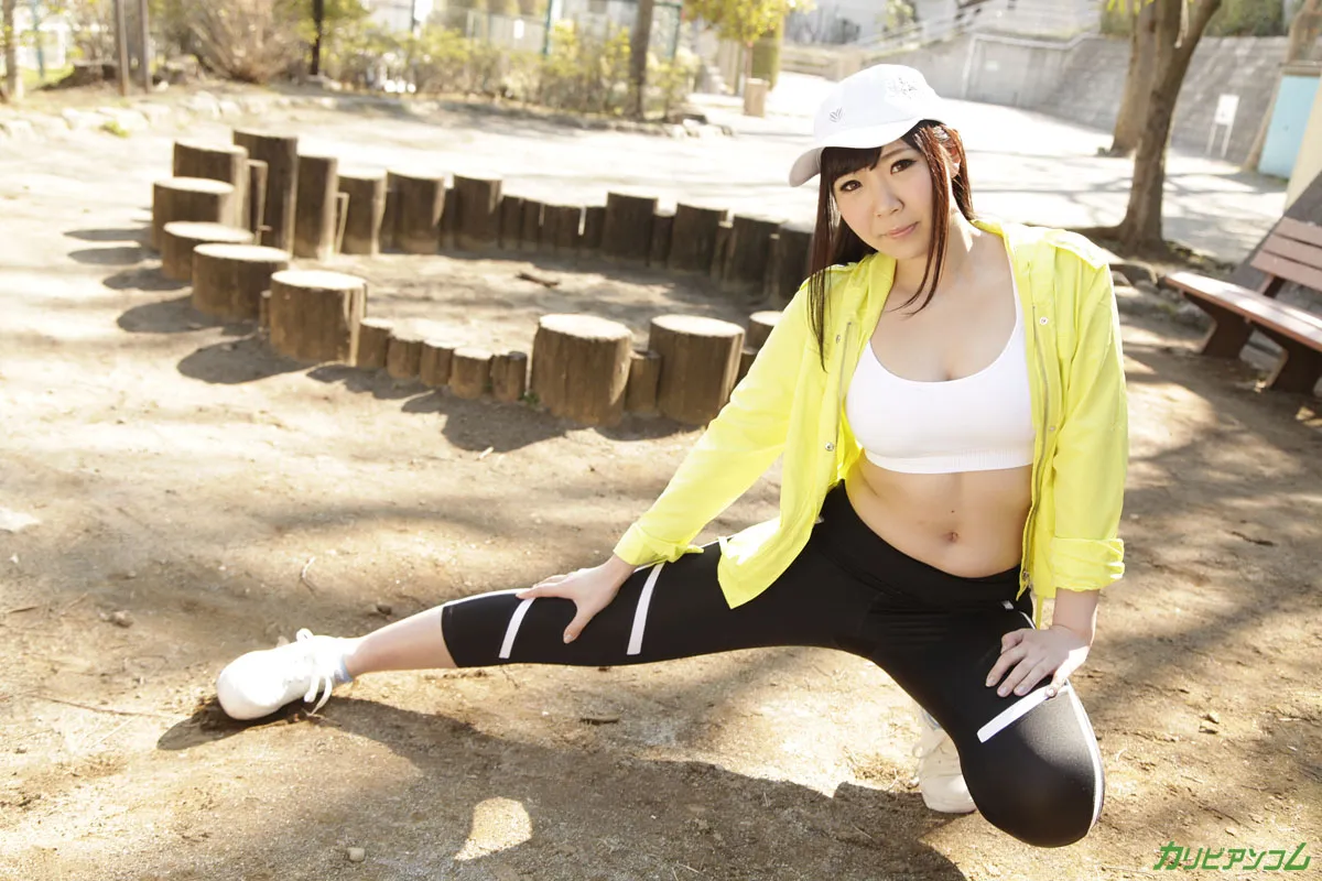 たわわな巨乳を揺らす市民ランナーをナンパでGET-1