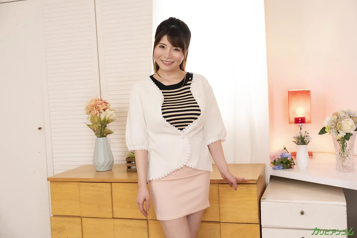 小衣くるみの爆乳のひ・み・つ-1