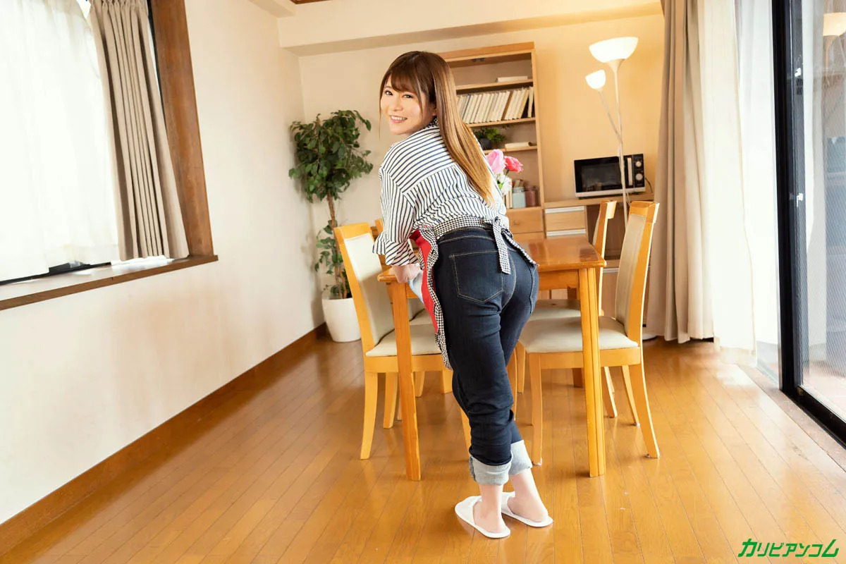 家事代行のドデカいピタパン尻に辛抱できませんでした！-1