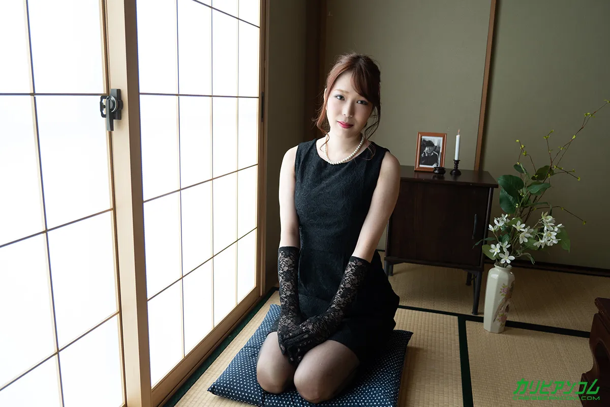 義姉は色情未亡人-1