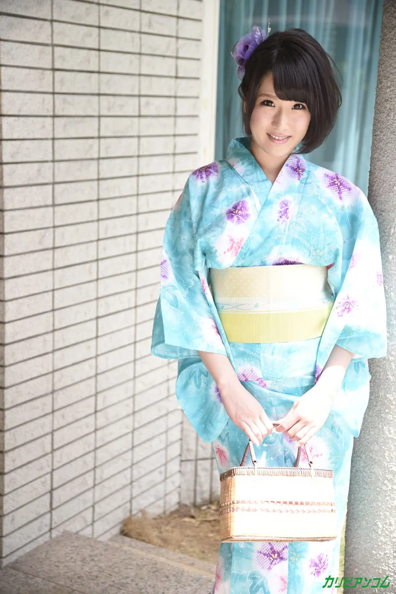 玄関で浴衣エッチ 〜巨乳が揺れる〜-1