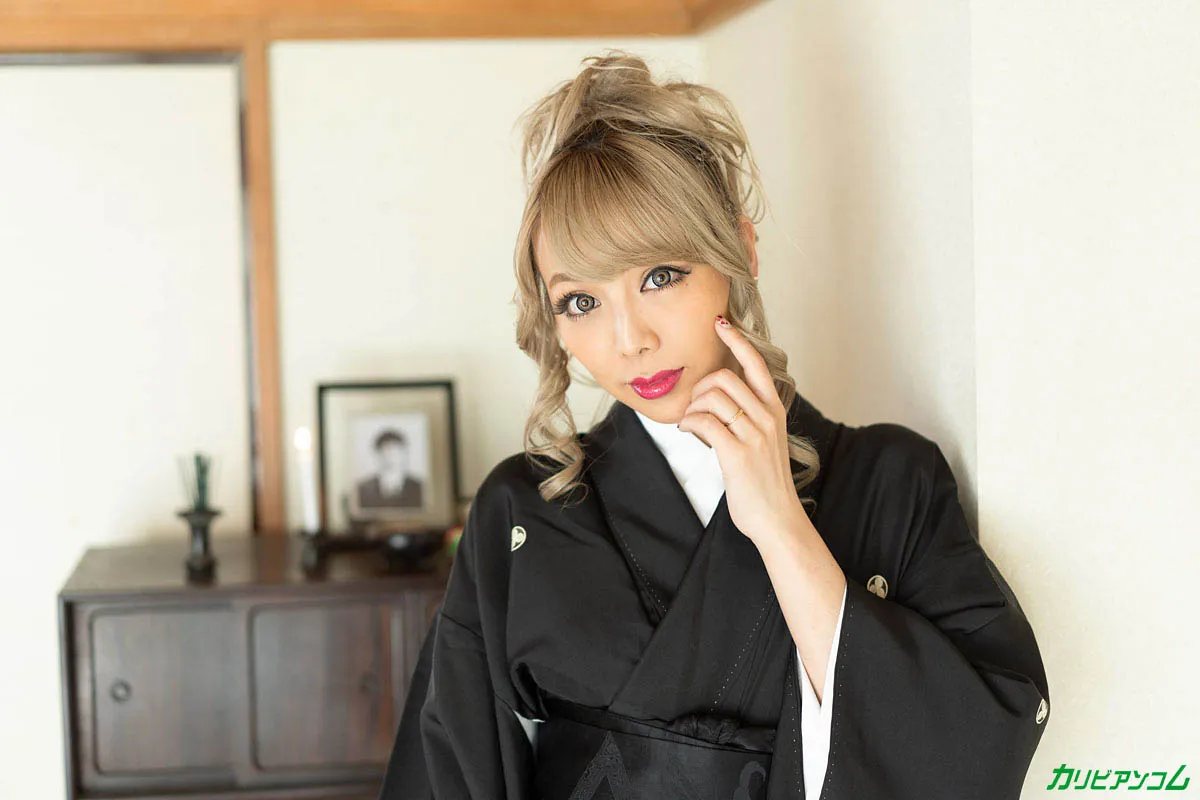 黒ギャル未亡人のオナニーを目撃した勘違い義父 〜わしが淋しい思いをさせへんからまかしとき〜-3