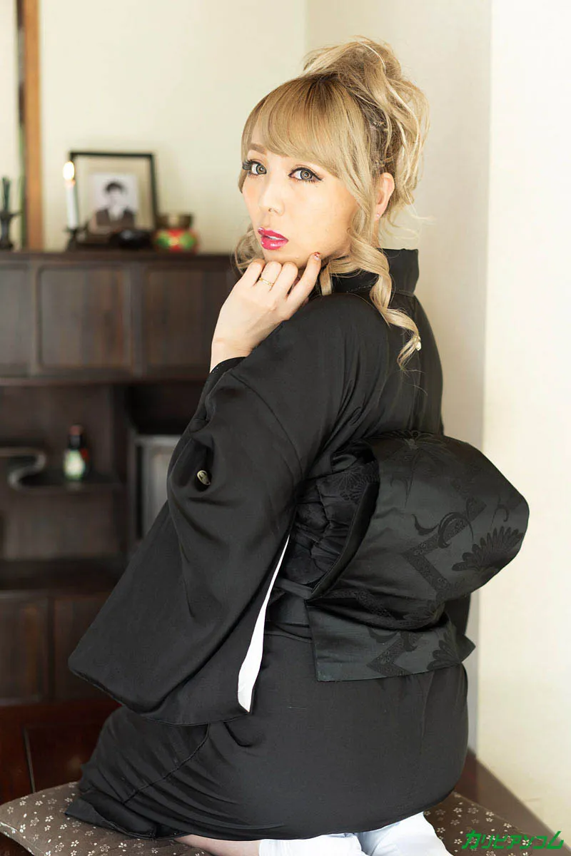 黒ギャル未亡人のオナニーを目撃した勘違い義父 〜わしが淋しい思いをさせへんからまかしとき〜-4