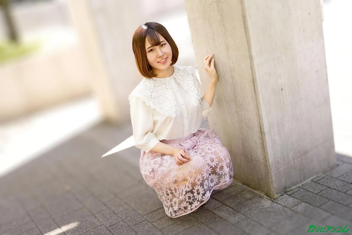 出会い系で知り合ったJDは剃りたてつるつるマンコ-3