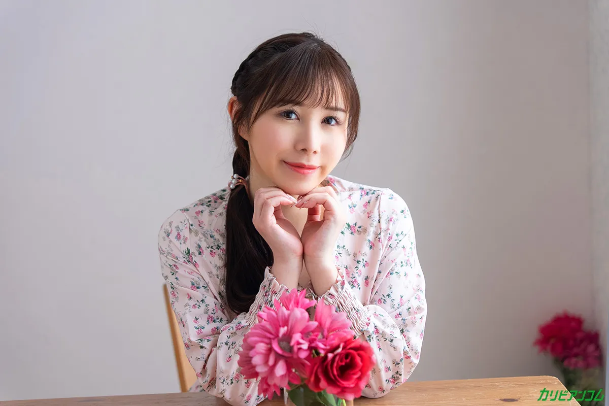 Debut Vol.103 ~エロポテンシャルを秘めたミステリアス美女~-3