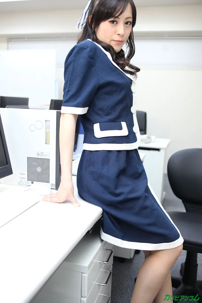 未払いの給料の代わりに手コキサービスを始めました-2