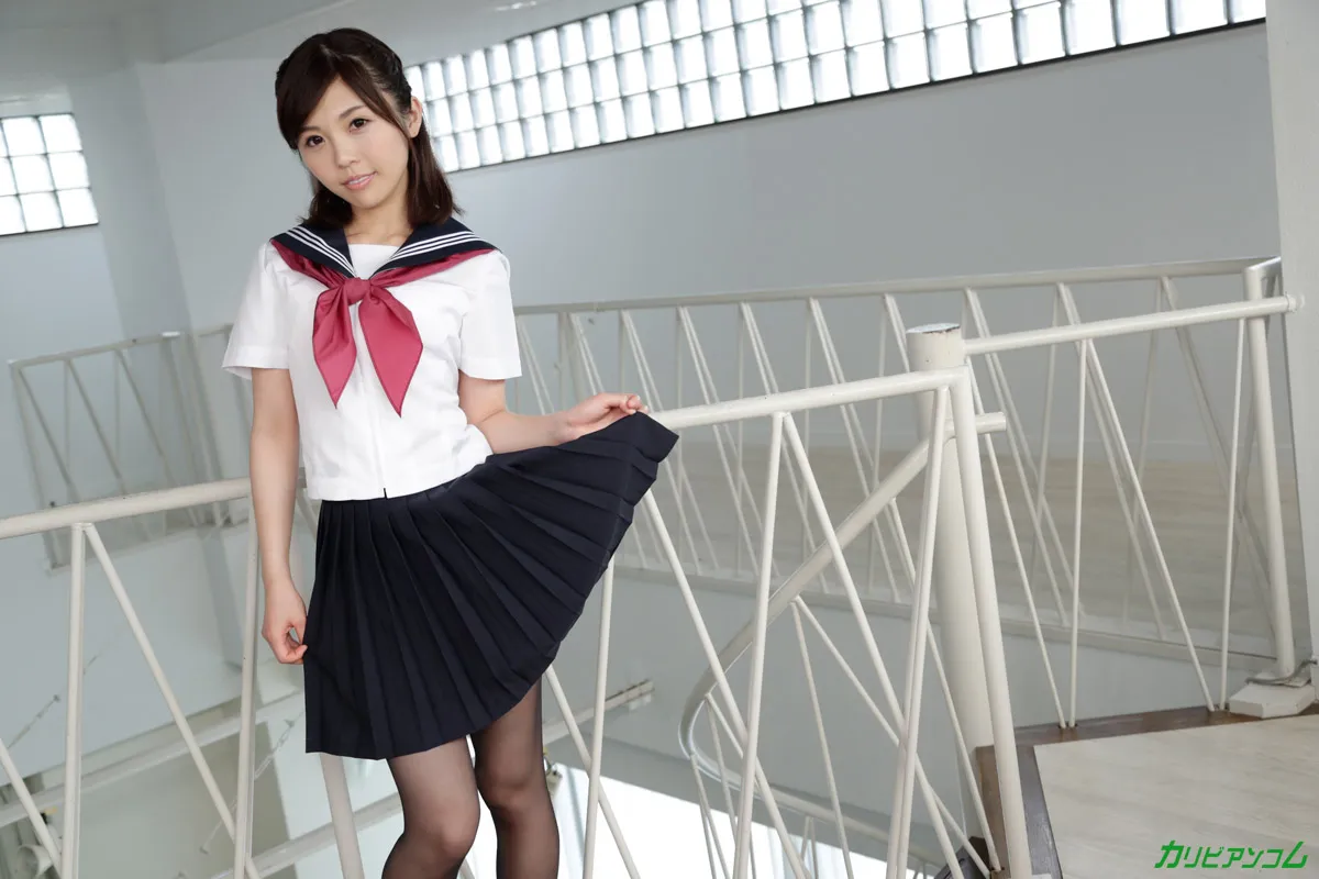 令嬢と召使 〜足で踏まれて感じてんの？〜-1