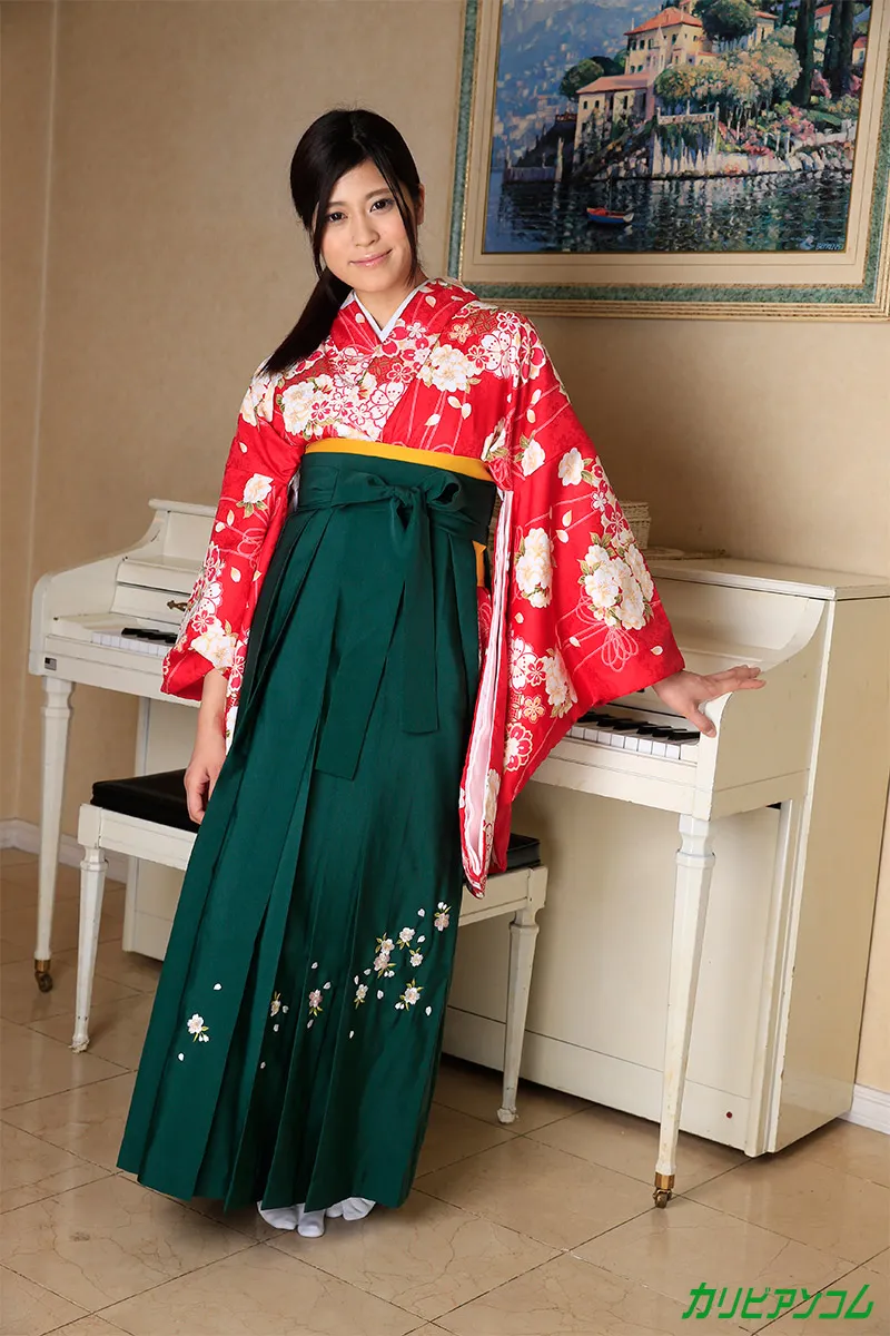 大晦日に起きた奇跡！憧れのアノ子がデリヘル嬢になって現れた！-1