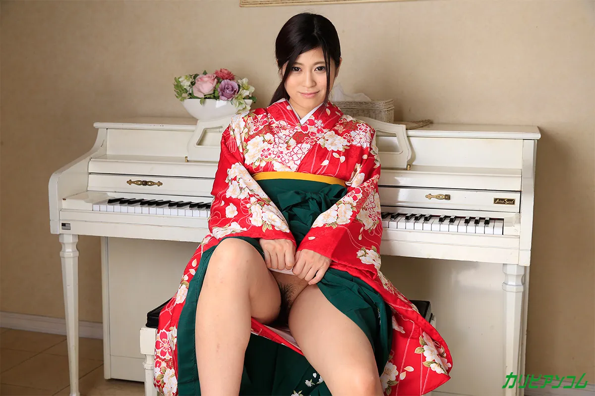 大晦日に起きた奇跡！憧れのアノ子がデリヘル嬢になって現れた！-3