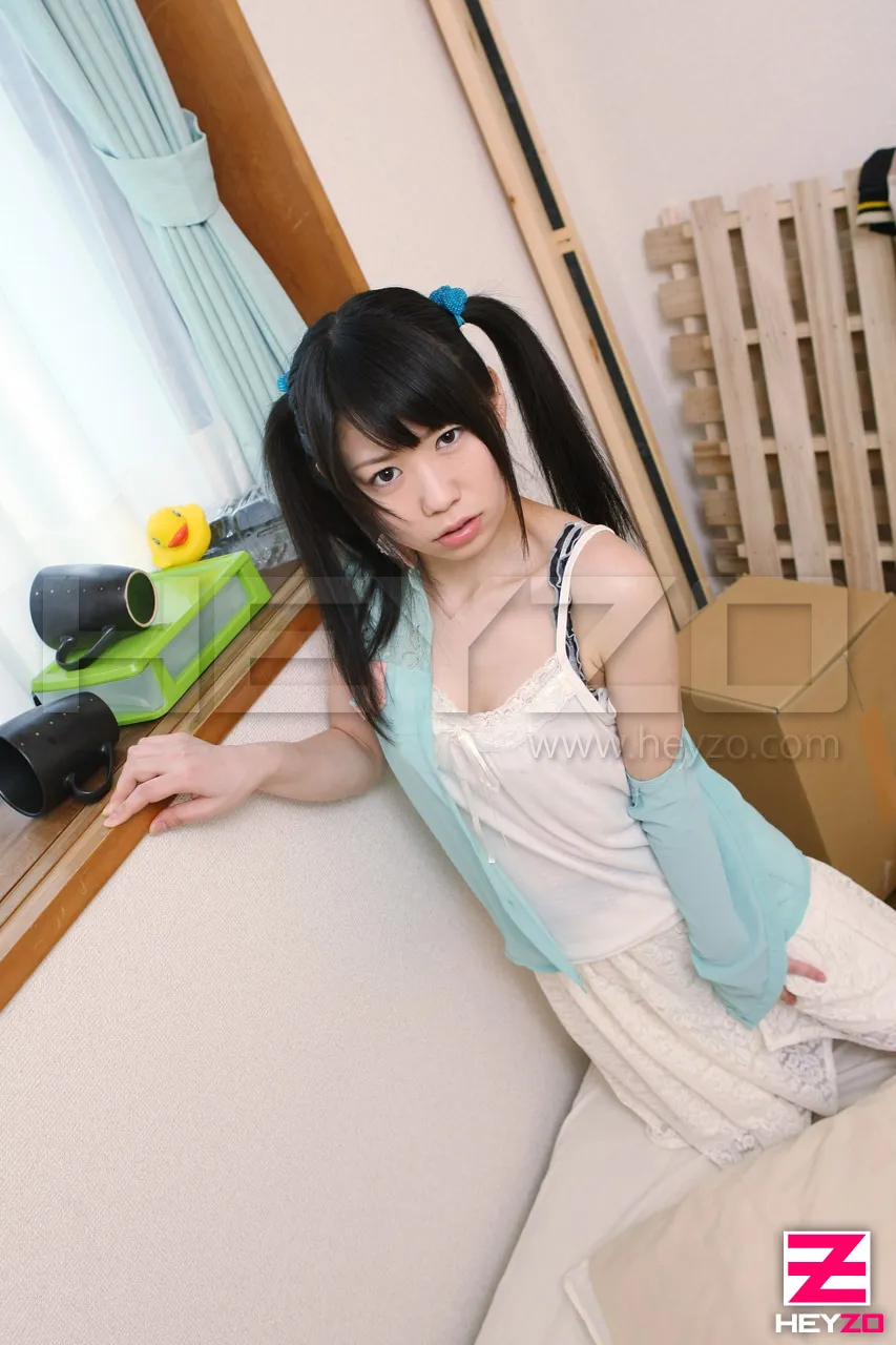 ロリ顔上京娘をナンパして中出し～体で払う宿泊費～-2