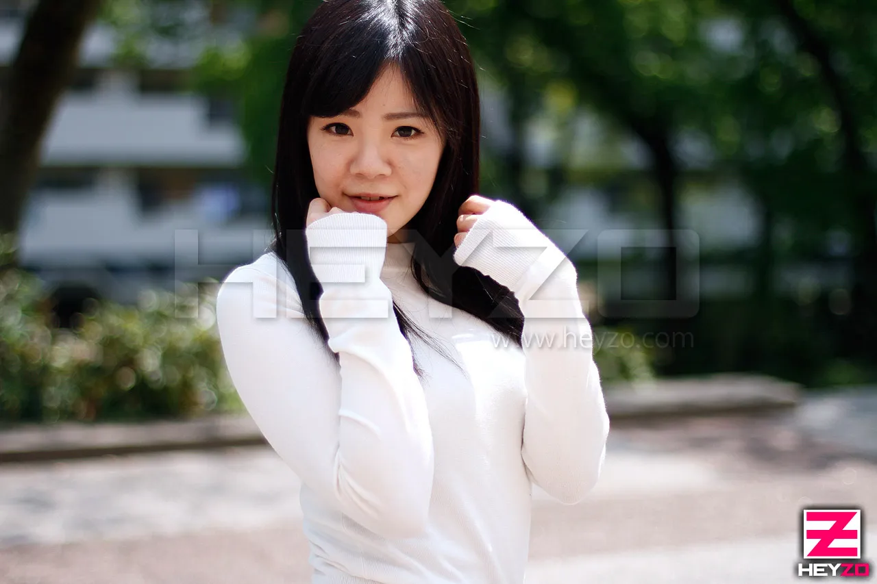 テレフォンピストン！電話中の彼女にえっちなイタズラ-1