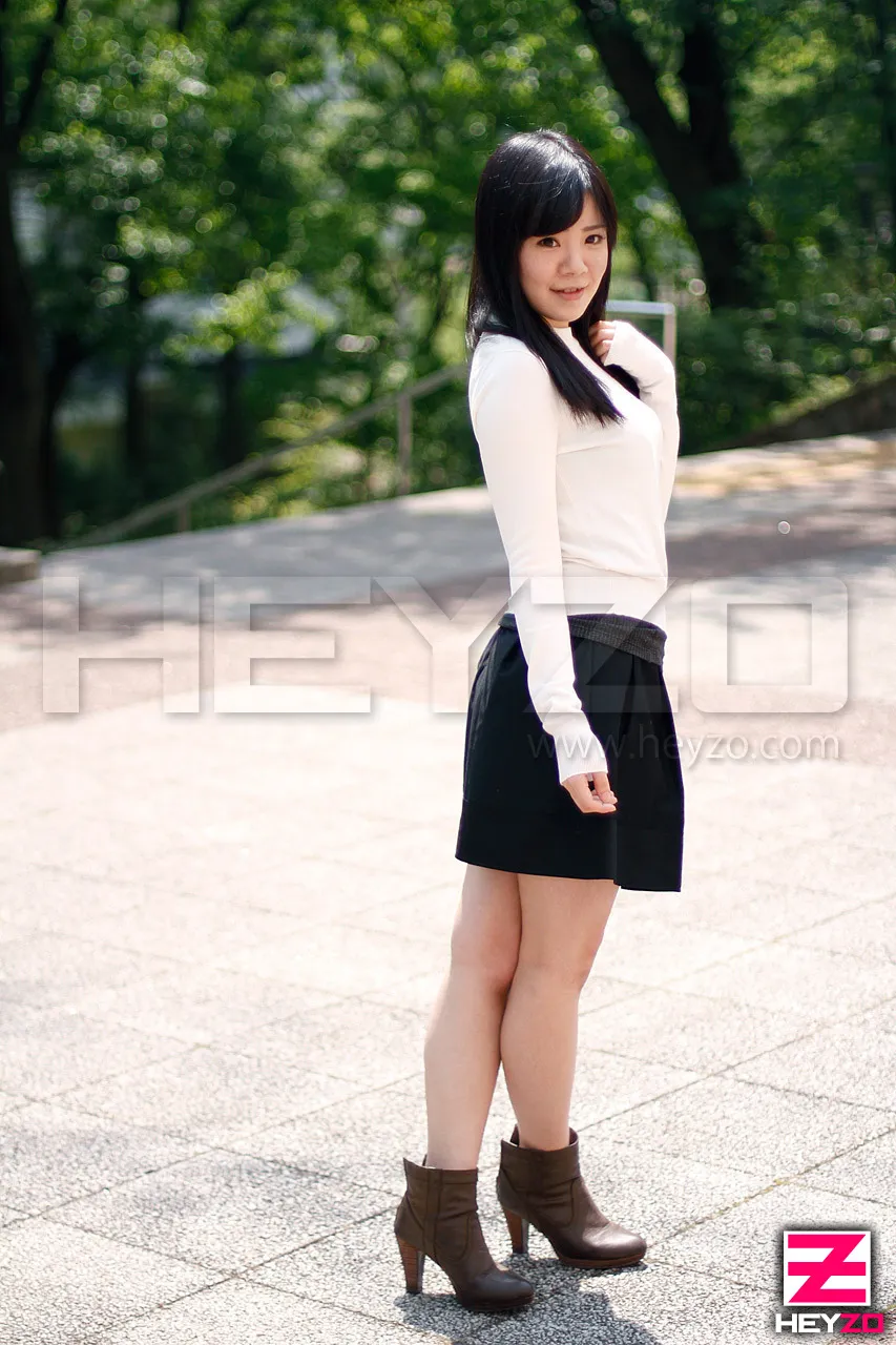 テレフォンピストン！電話中の彼女にえっちなイタズラ-2