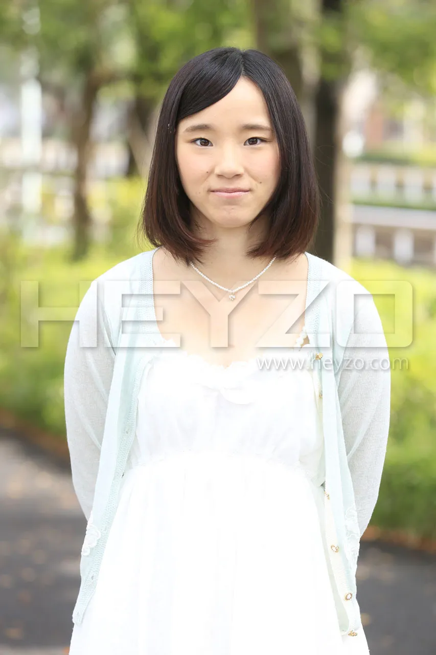 純な彼女とピクニックでシッポリ！続きはホテルでズッポリ！！-1