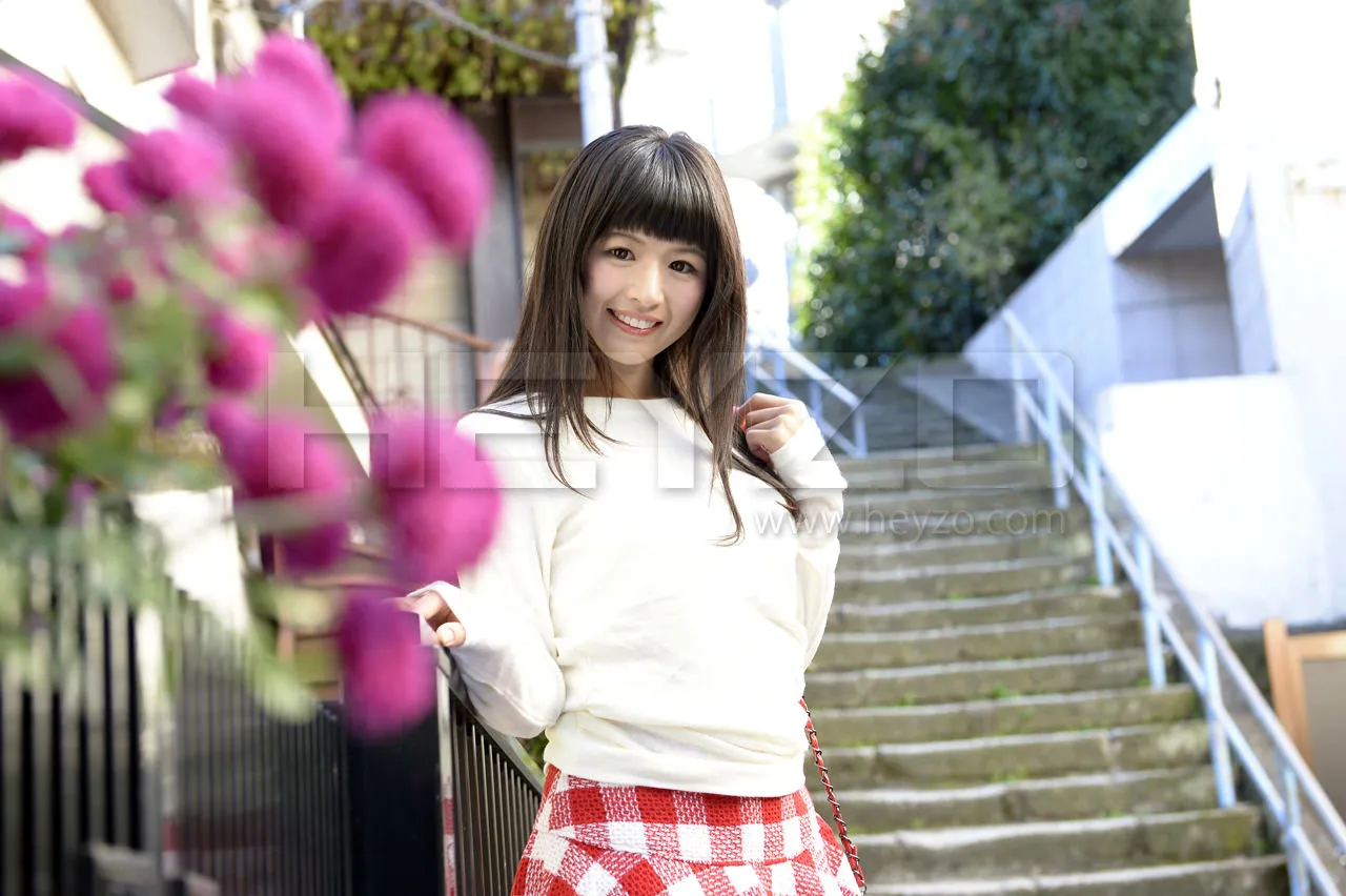 泊めてもらったお礼にヤッてやりました！-3