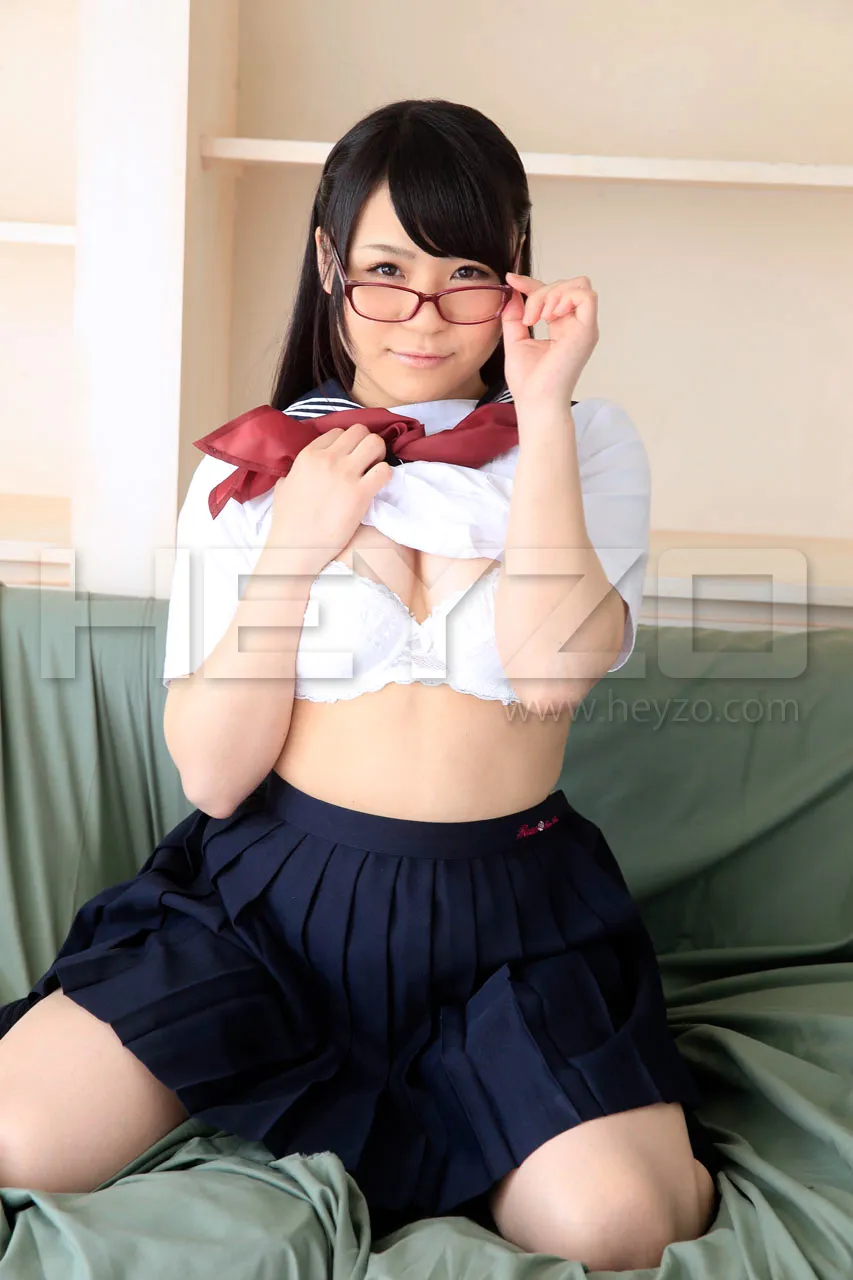 クラスに1人はいる地味っ子は、実は相当イヤらしい！-3