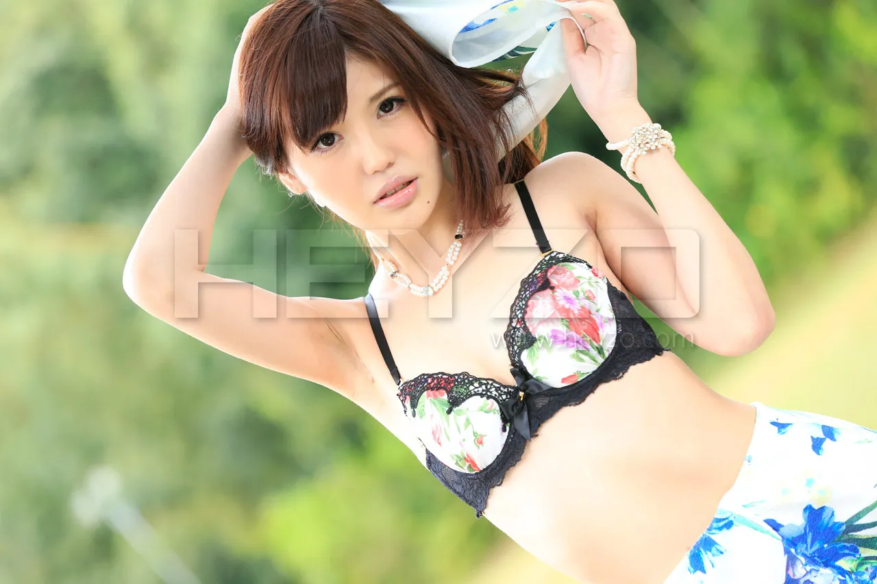 野外でガクガク！いっぱい中に出されちゃった-3