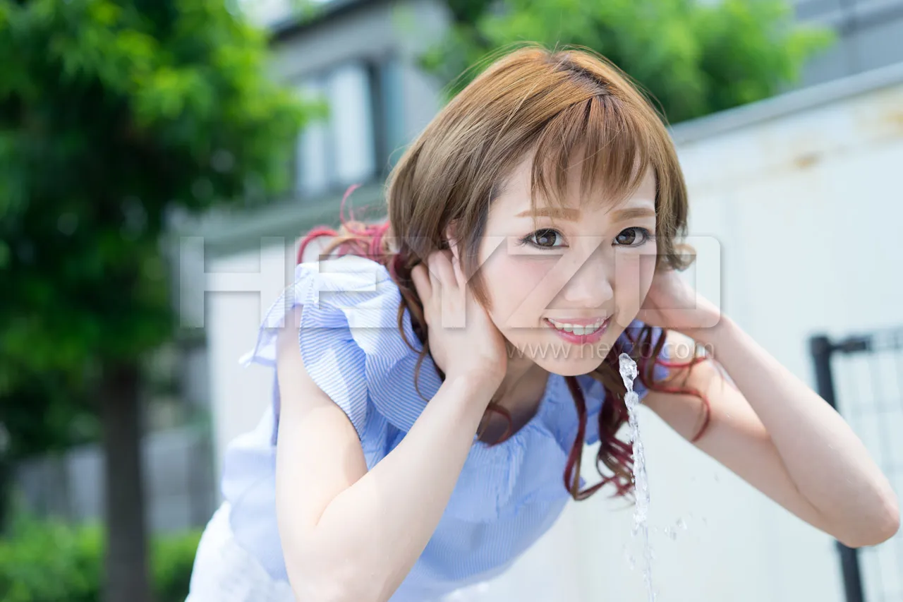 久しぶりに会った幼馴染はイヤらしく成長していた～再会を祝して生中出し！～-1