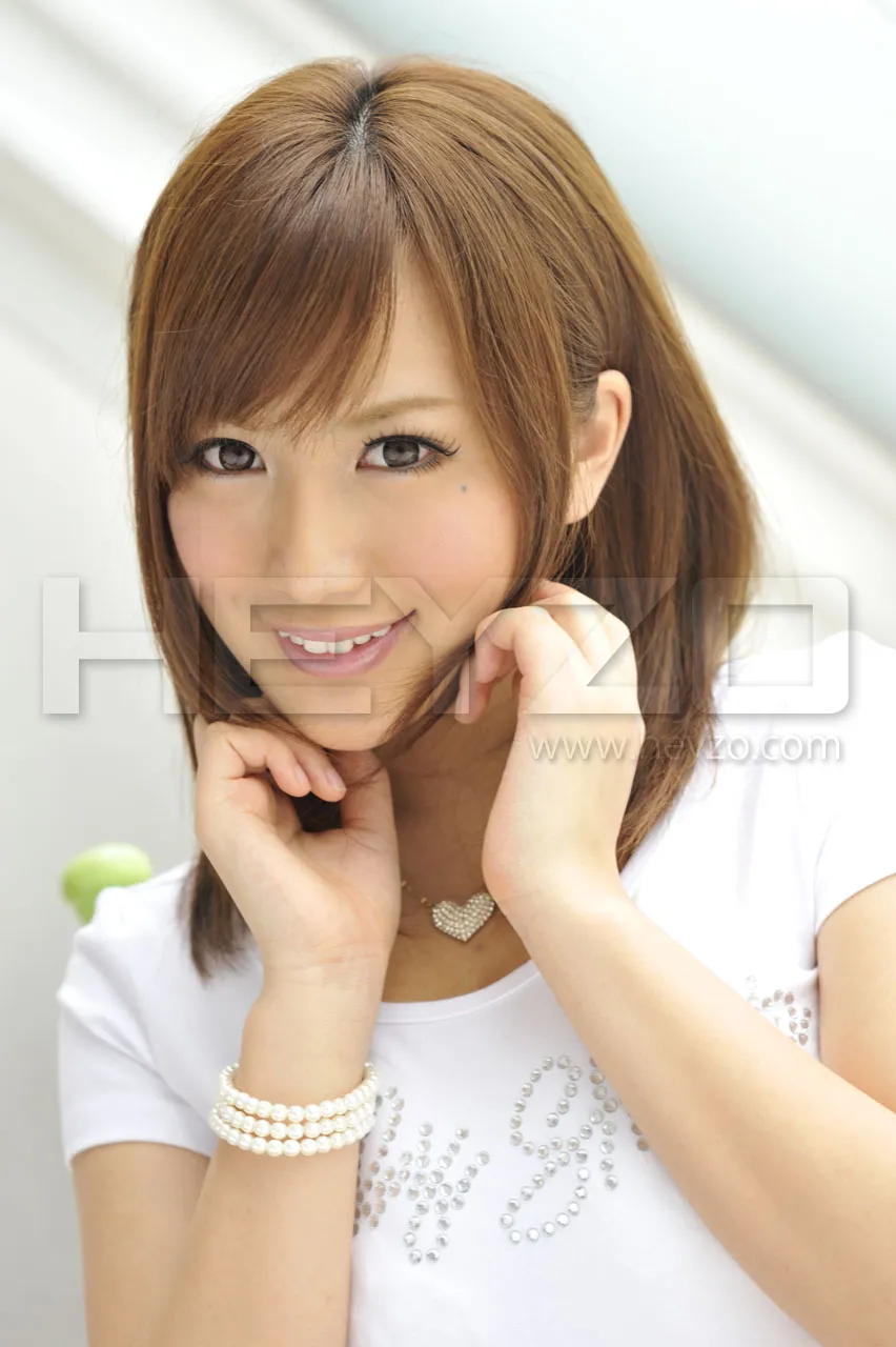 セクシーアイドル・水谷心音でもっと遊んじゃおう！-1