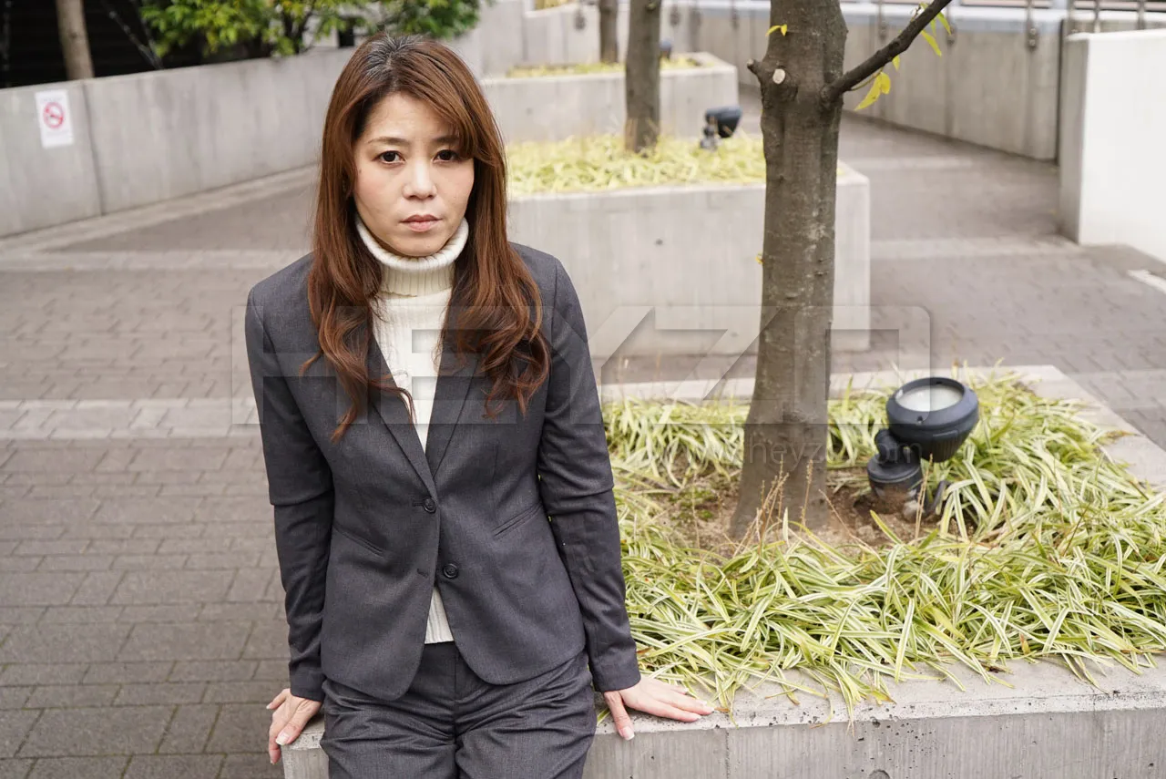 キャリアウーマンの渇き～日照り続きのヘアーサロン経営者～-1