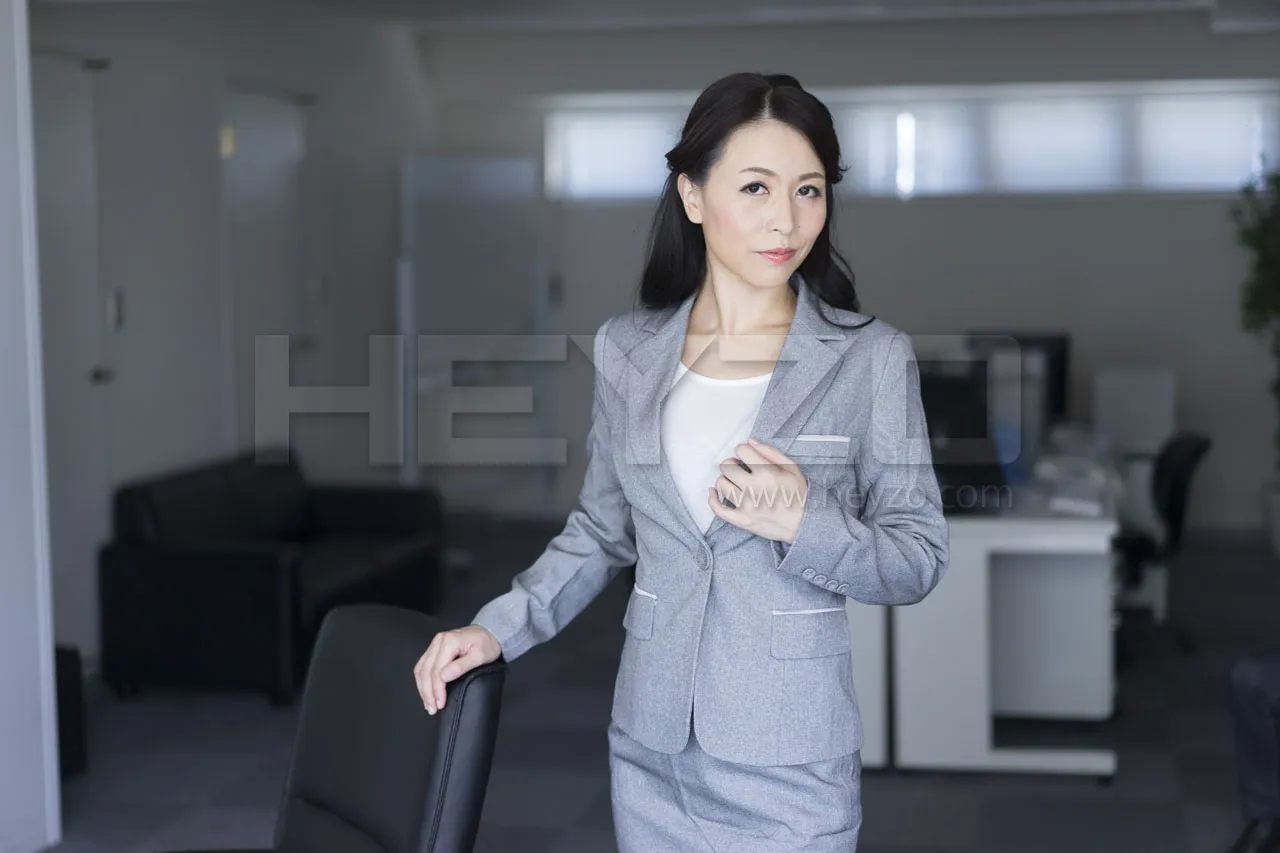 美痴女～貪欲な美肌熟女～-1