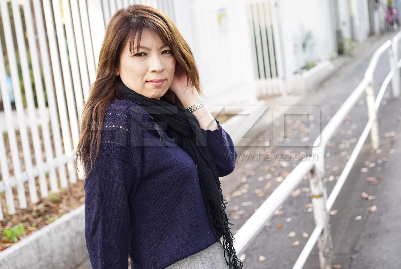 不貞を働く人妻-3