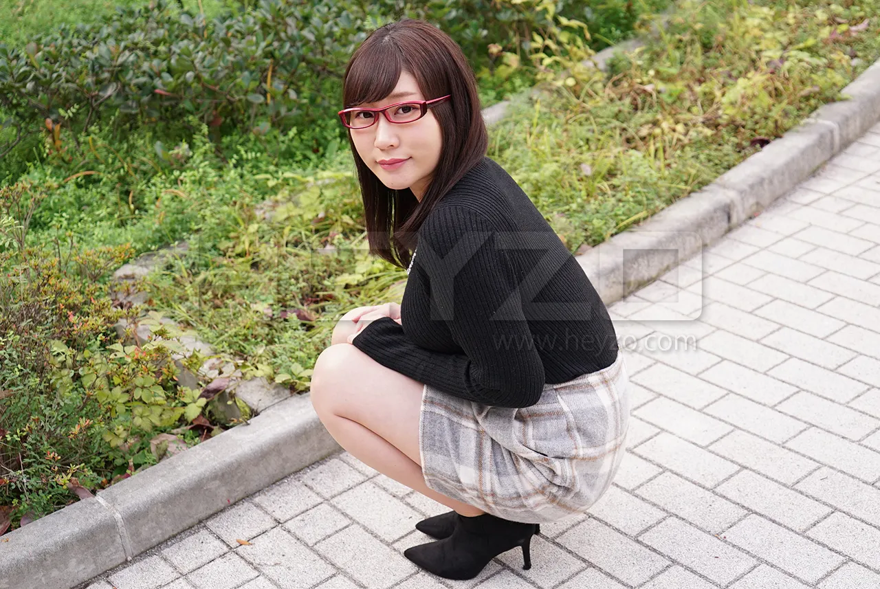 地味なメガネ女子大生の巨乳を弄ぶ-2