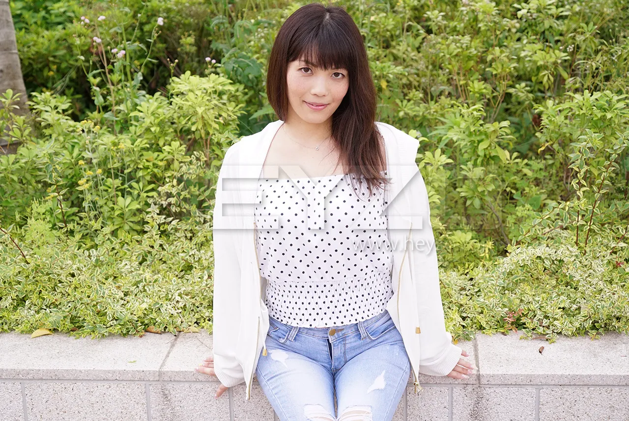 旦那には内緒でチェリーボーイの筆おろし-3